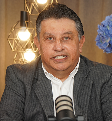 Carlos Meza Viveros