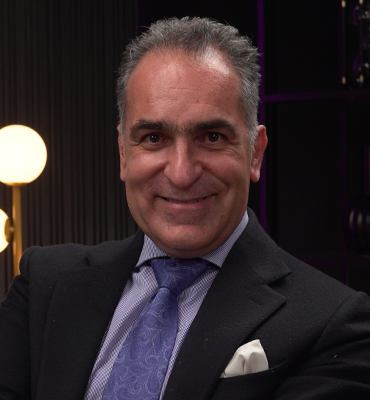 HOST7_MARIO_BRACAMONTE